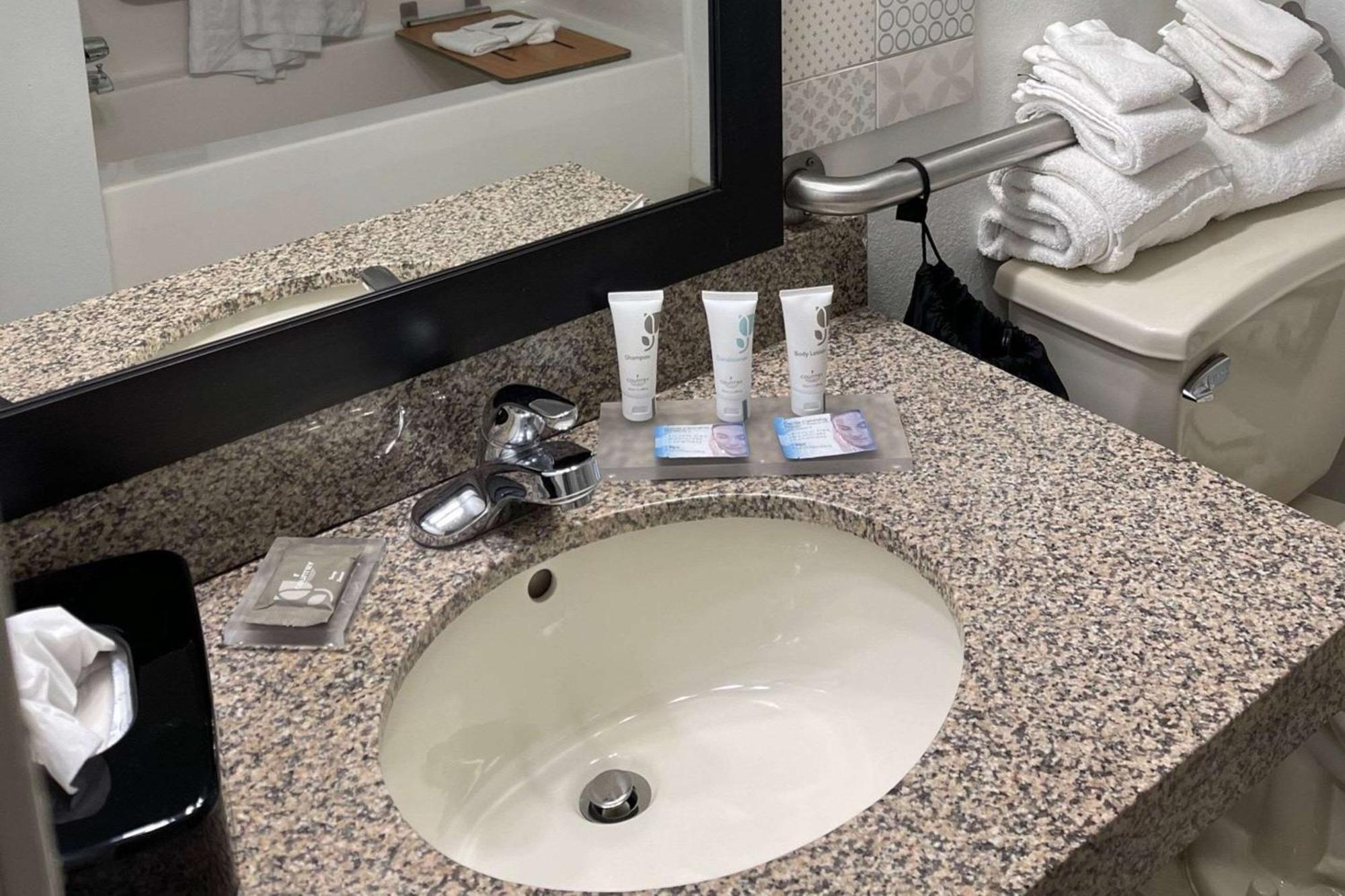 Country Inn & Suites By Radisson, Merrillville, In מראה חיצוני תמונה